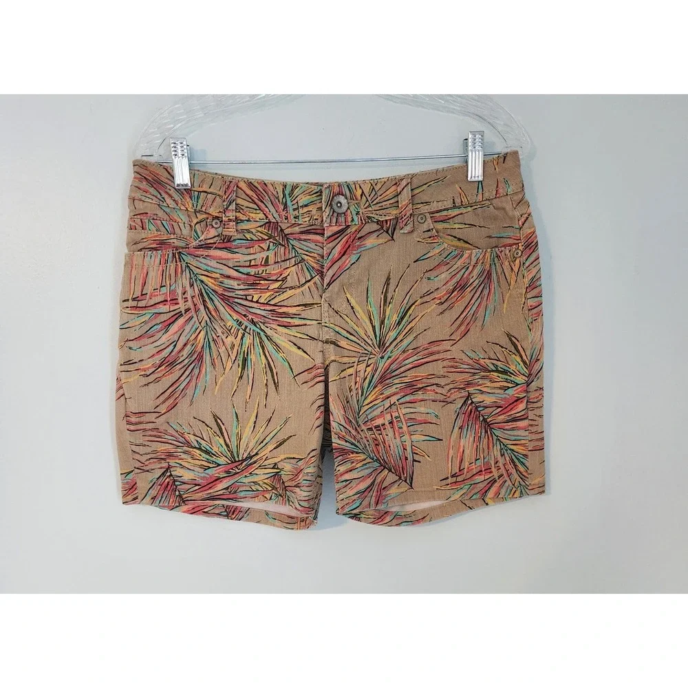 Sonoma Floral Denim Shorts Tan Colorful Hawaiian Mid Rise Stretch 10P NEW NWOT
